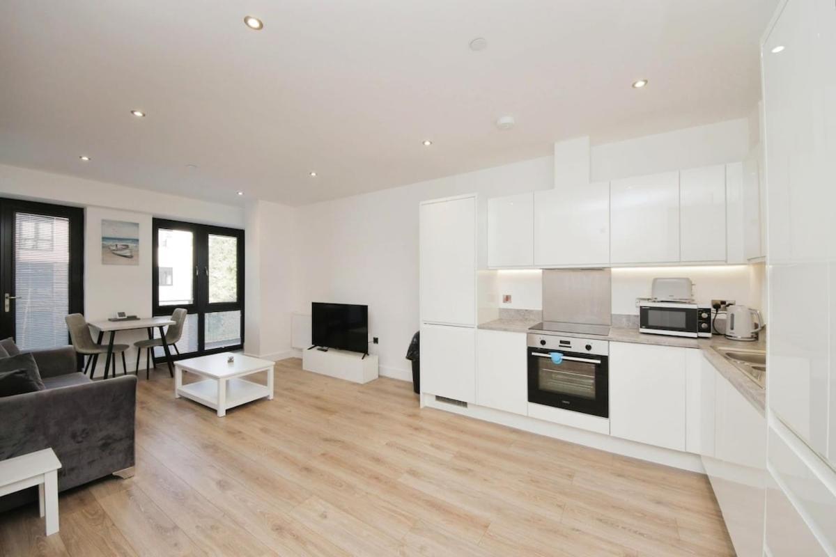 Modern Comfort 1 Bed Apartment Broadoaks, Sulihull Solihull Exteriör bild