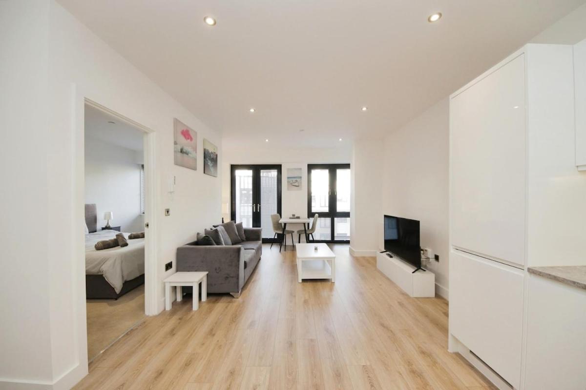 Modern Comfort 1 Bed Apartment Broadoaks, Sulihull Solihull Exteriör bild